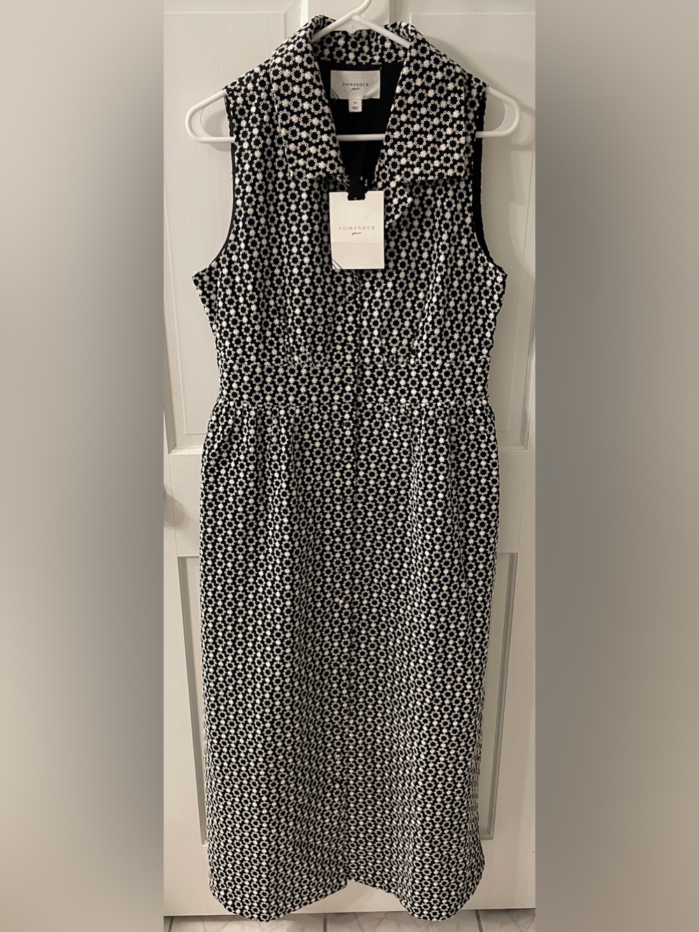 NWT Tuckernuck Noelle Eyelet Maxi Dress - Picture 4 of 10
